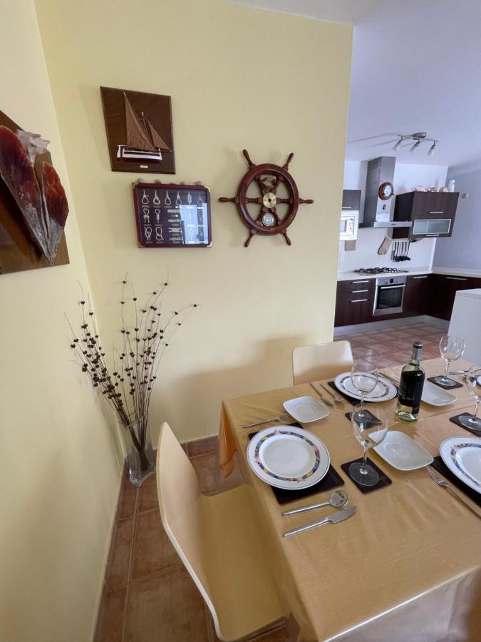Apartamento Anzuelo カレタ・デ・ファマラ エクステリア 写真